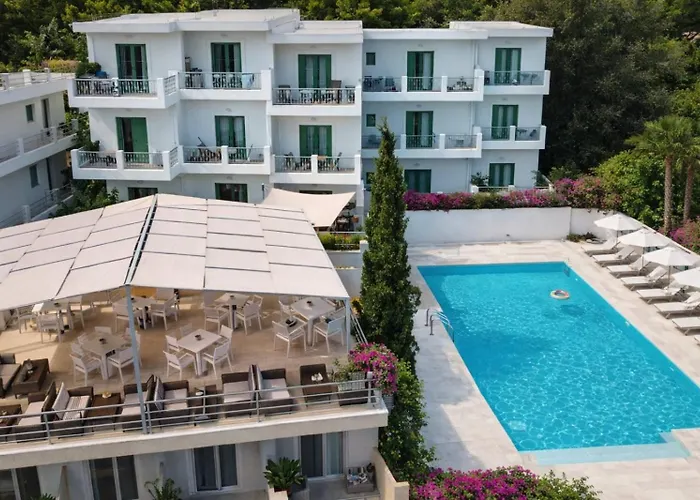 Evita'S Resort