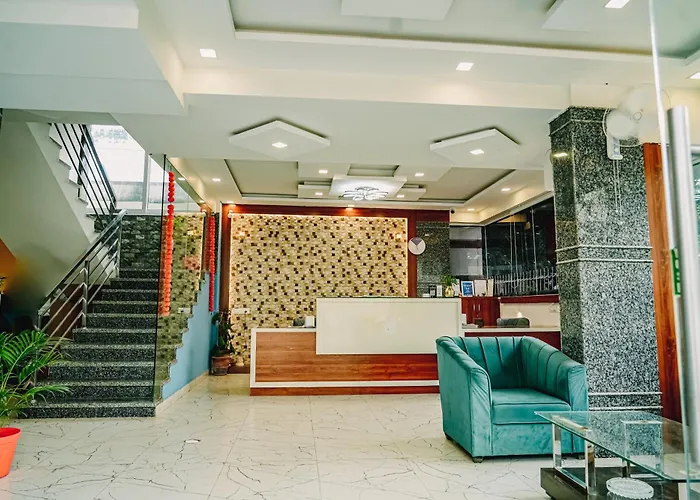 Keerthis Royal Suites Hotel Near Kempegowda International Airport