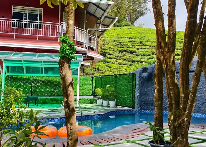 Golden Green Resort With Pool