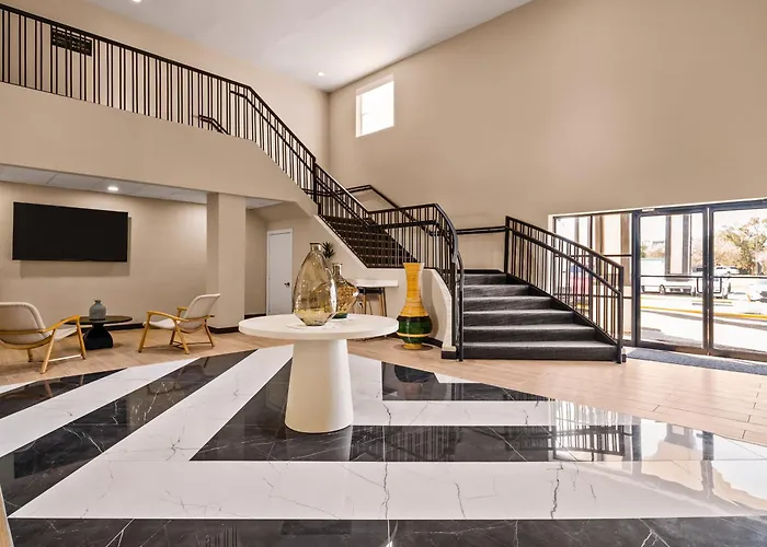 B&B Hotel Jacksonville Airport - Newly Renovated!