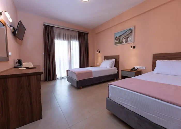 Old Nikiti'S Hotel