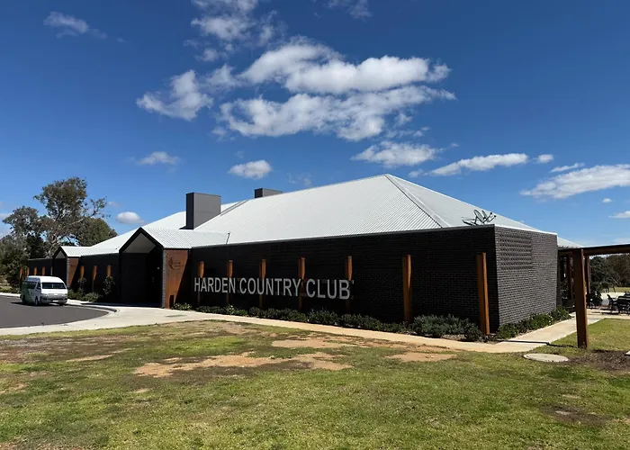Harden Country Club Motel