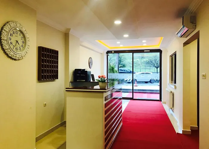 Larok Hotel