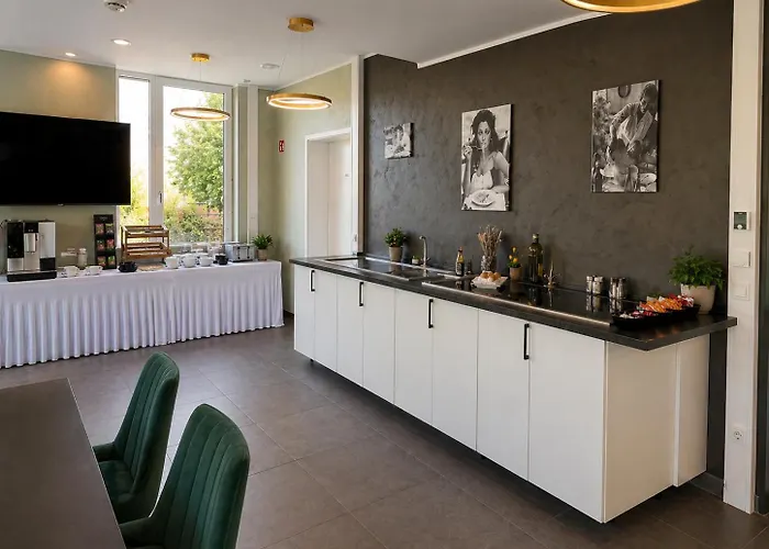 Lillys Hotel München