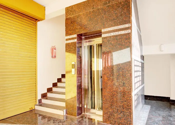 Super Hotel O Vizianagaram Near Railway Station