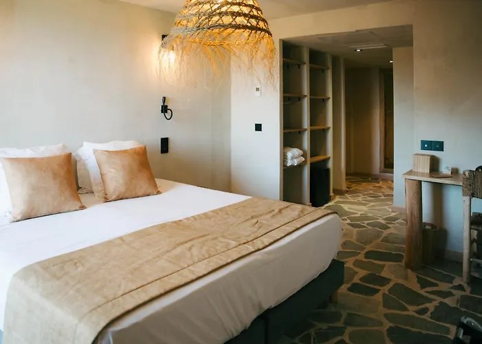 Le Domaine De La Mer - Beach Hotel Nature&Authenticite Hyeres