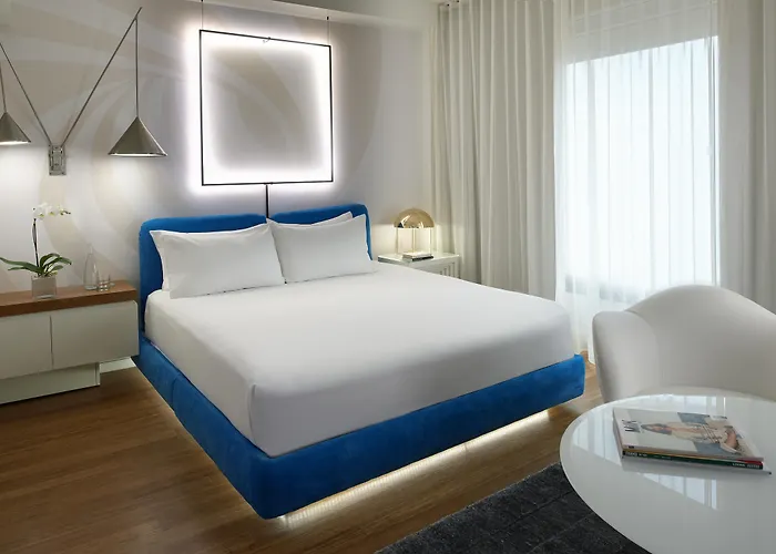 The Valorian West Hollywood, Curio Collection by Hilton