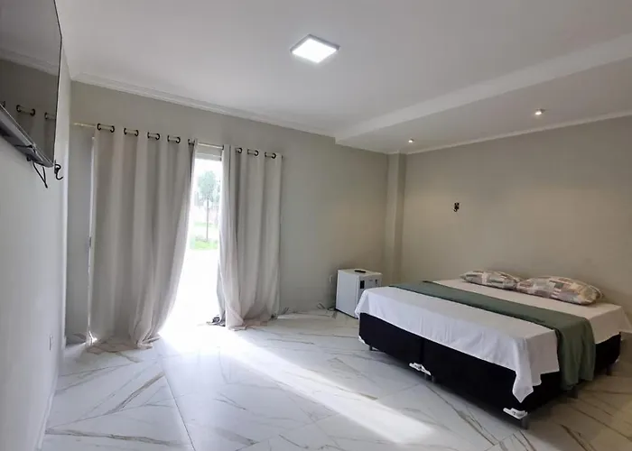 Hotel Avalon