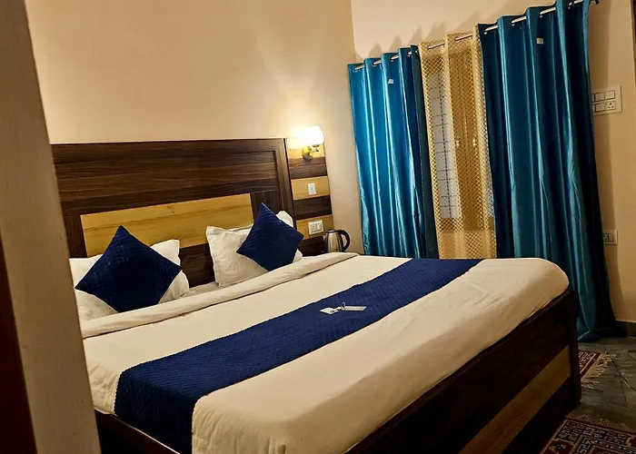 Geetanjali Palace Hotel & Restaurant