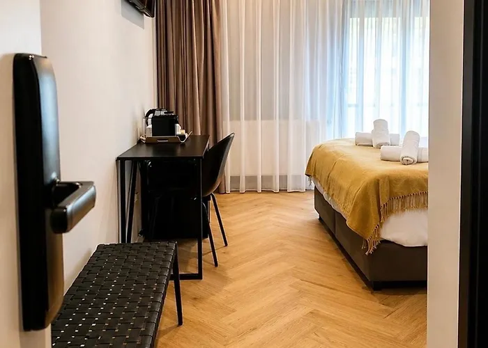 Novo Studio Hotel