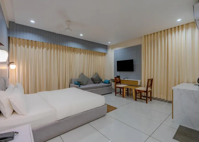 Hotel Monville Akota