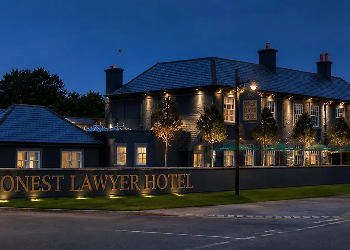 Honest Lawyer Hotel