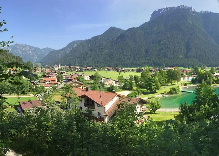 Hotel Tiroler Adler - Bed And Breakfast