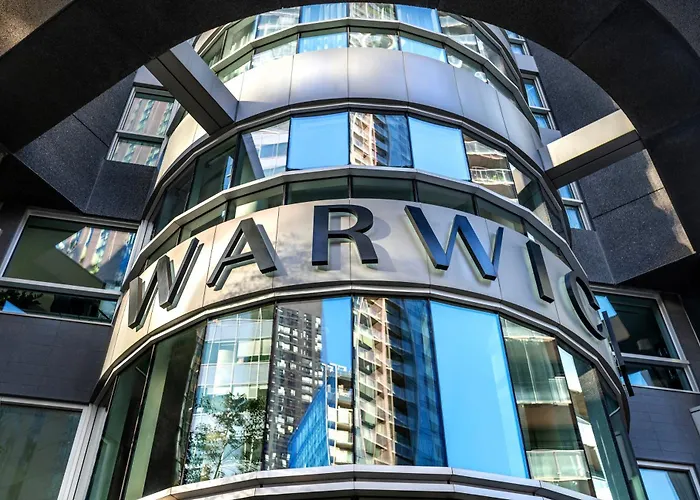 Warwick Le Crystal - Montreal