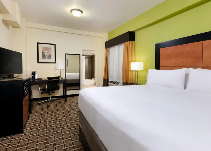 Holiday Inn Express & Suites - Atlanta Downtown By Ihg