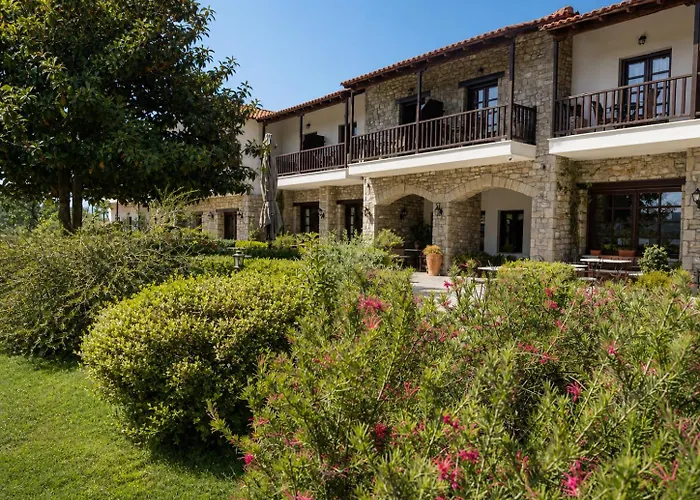 Hotel Doupiani House