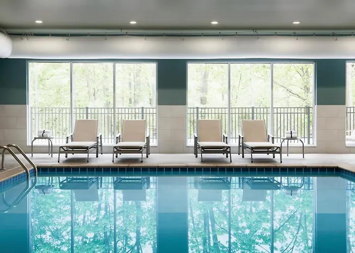 Holiday Inn Cleveland Airport West By Ihg