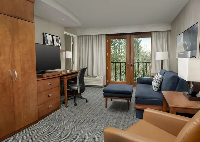 Courtyard By Marriott Seattle Kirkland