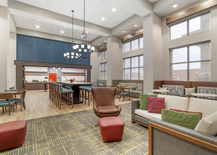 Hampton Inn & Suites Augusta West