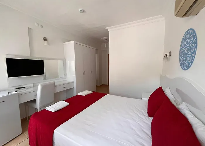 Taner Otel