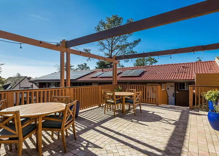 Clarion Collection Carmel Oaks Inn