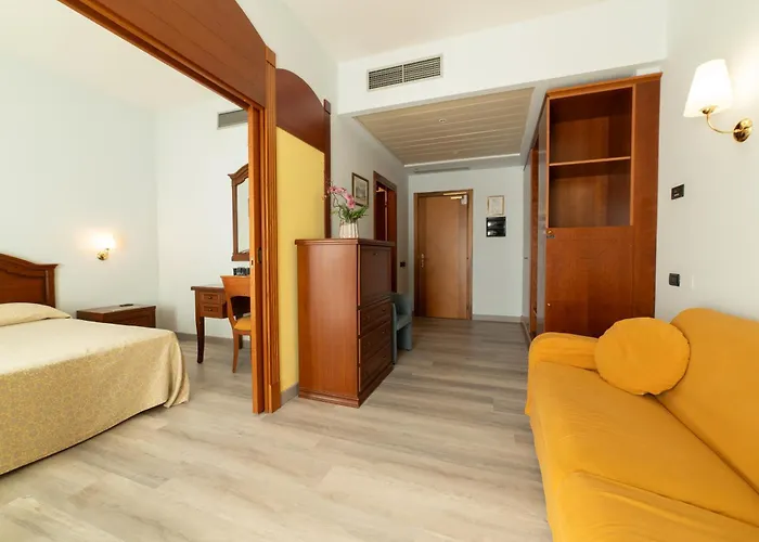Hotel Persico'S