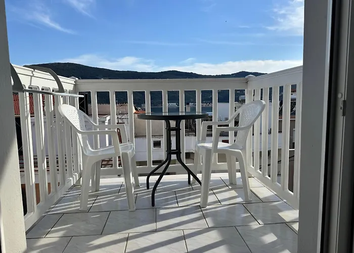 Anthousa Hotel