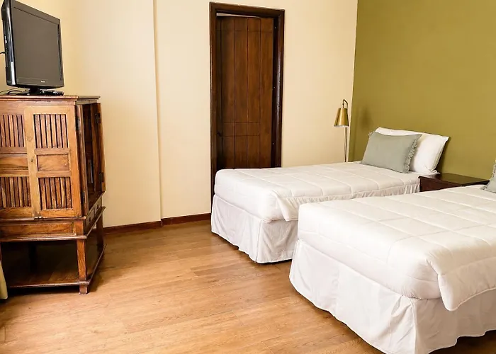 Hotel 1915 Inn & Suites