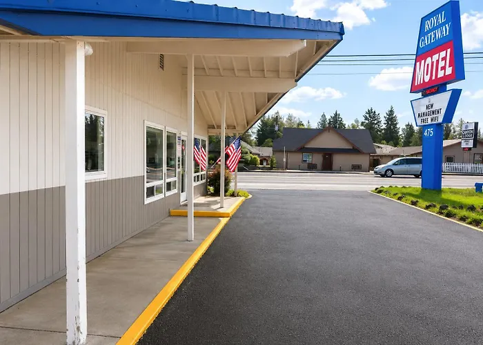 Royal Gateway Motel