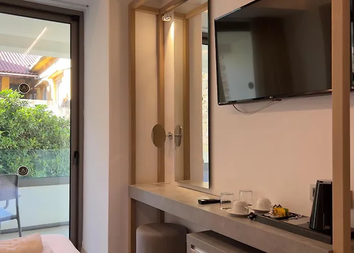 Las Hotel & Spa