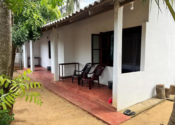 Uluwatu Surf Hostel - Arugambay