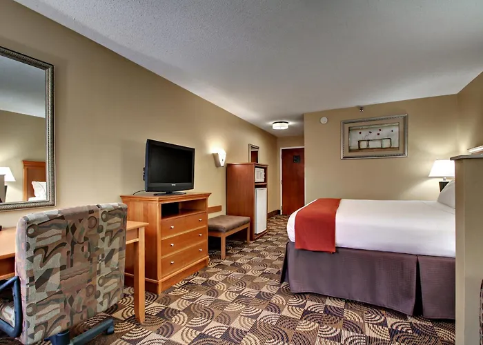 Holiday Inn Express Hurricane Mills Waverly By Ihg