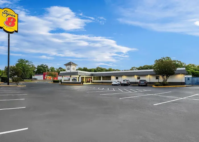 Super 8 By Wyndham Gaffney