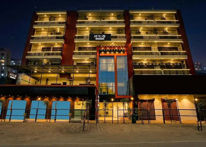 Hotel O Hyderabad Gate Iit Bhu