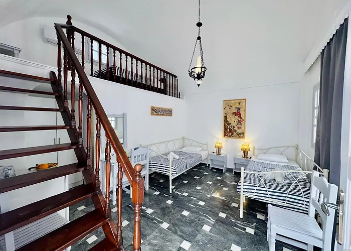 Tritonas Rooms