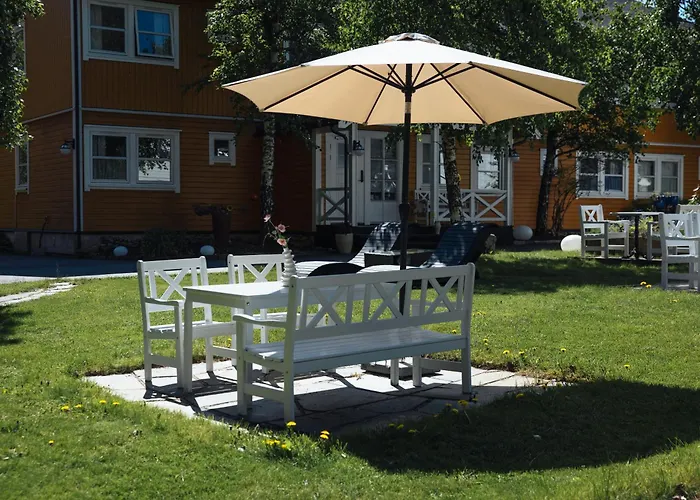 Valldal Fjord Lodge B&B