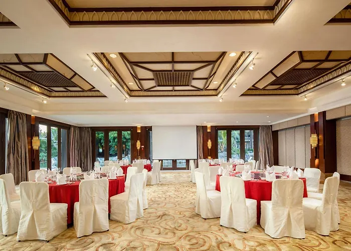 Pullman Sanya Yalong Bay Villas & Resort