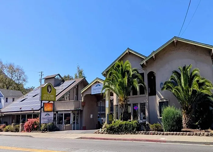 Olive Tree Inn & Suites, A Howard Johnson By Wyndham