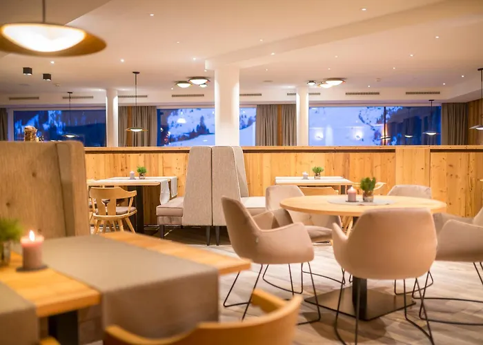 Hotel Zirbenhof