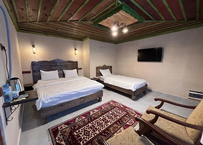 Falcon Cave Suites
