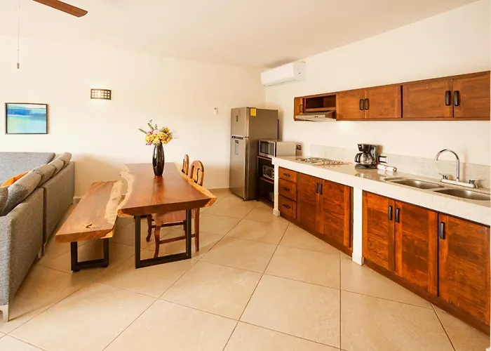 Hotel & Suites El Moro