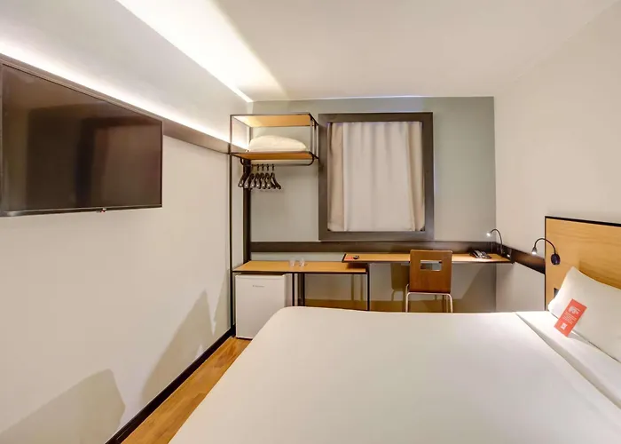 Ibis Vitoria Praia De Camburi