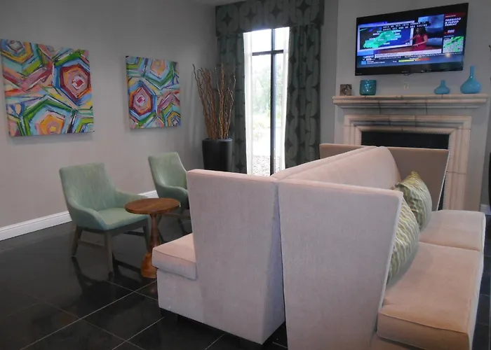 Holiday Inn Express & Suites Carbondale - University Area