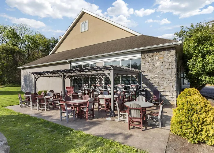Best Western Plus Revere Inn & Suites