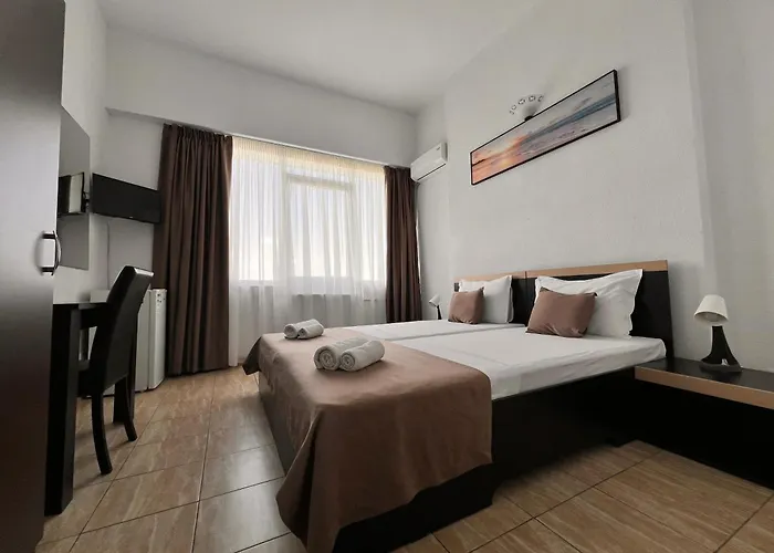 Hotel Cosmos