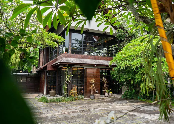 Purana Suite Ubud
