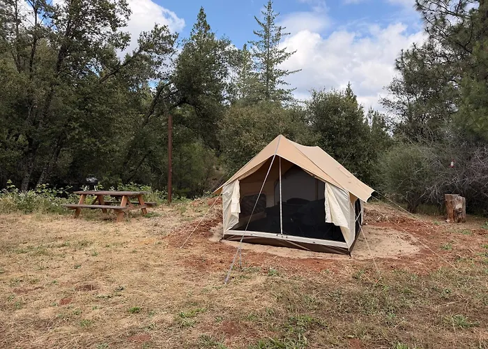 Yosemite Basecamp