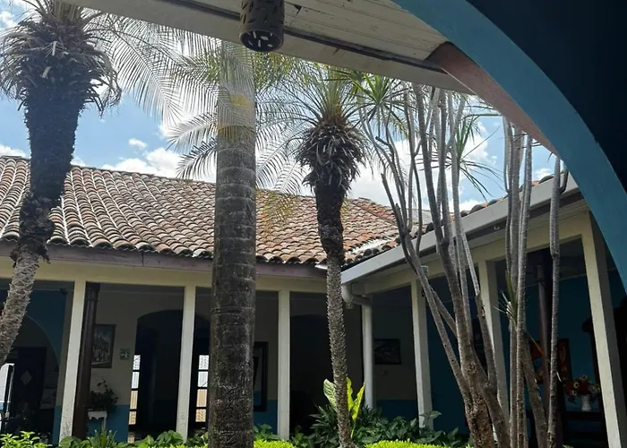 Hostal Harvest House