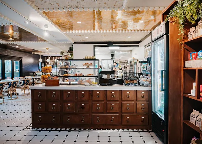 Uncommoner Hotel By Reverie Boutique Collection