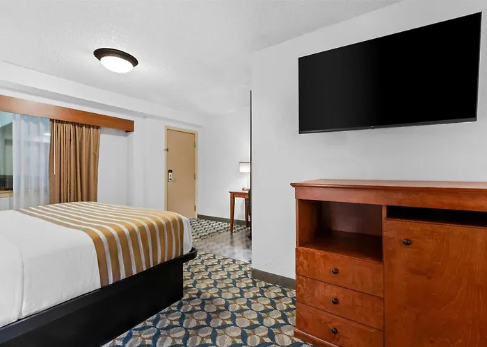 Best Western Vista Inn At The Airport